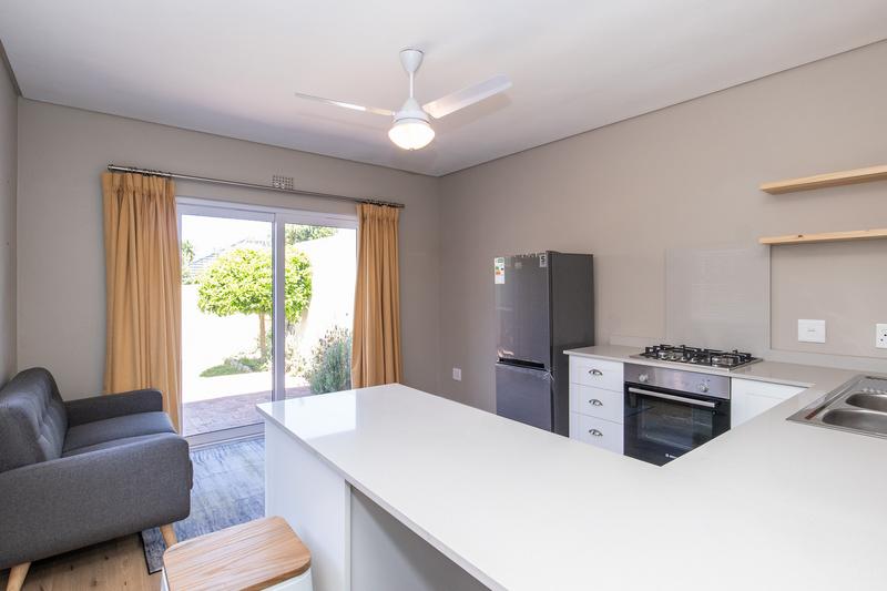 1 Bedroom Property for Sale in Bergvliet Western Cape